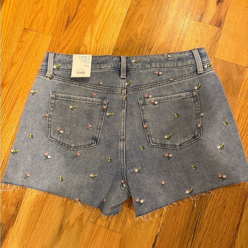 Time and Tru Floral Embroidered Jean Shorts